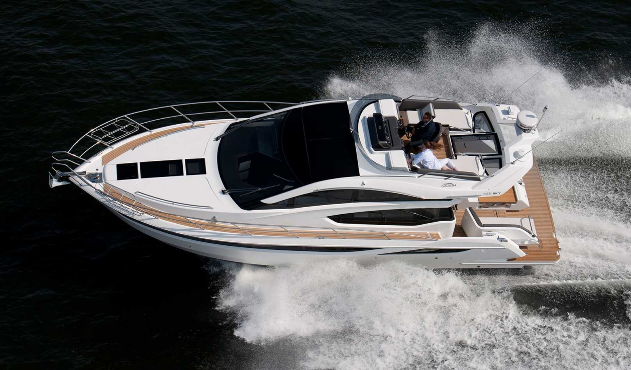 Моторная яхта Galeon 430 Skydeck - фото 2