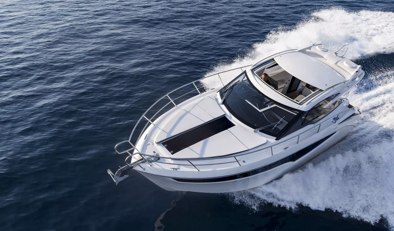 Моторная яхта Galeon 365 HTS - фото 1