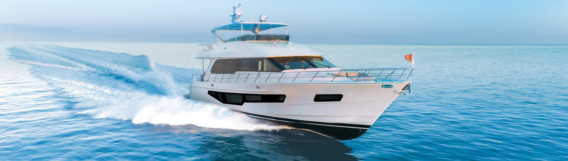 Моторная яхта CL Yachts CLB72 - фото