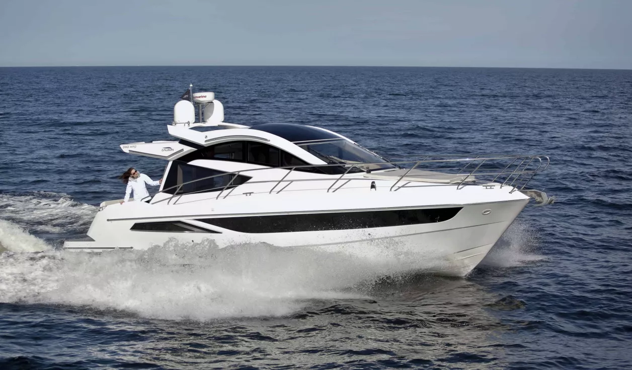 Катер Galeon 390 HTC - фото 1