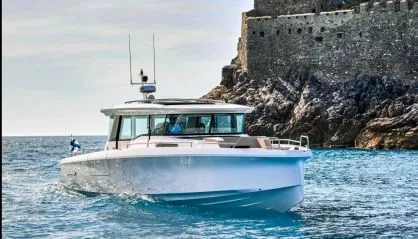 Axopar 45 XC Cross Cabin
