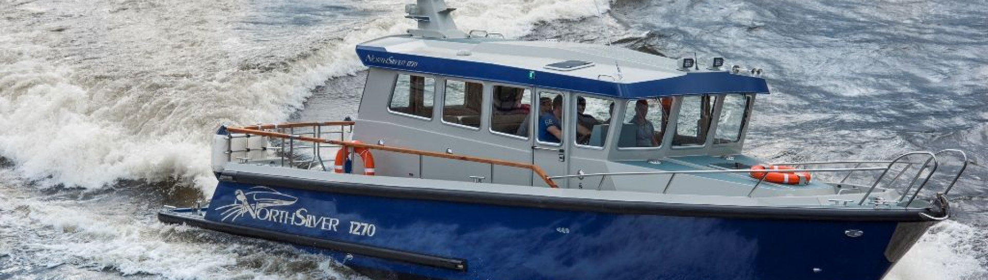 Моторная яхта NorthSilver 1270 - фото
