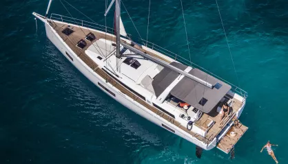 Beneteau Oceanis Yacht 54