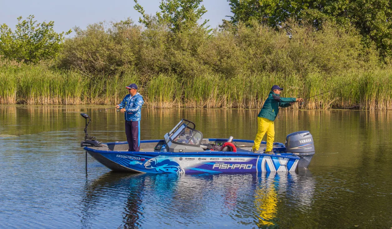 Катер Volzhanka FishPro X5 - фото 1