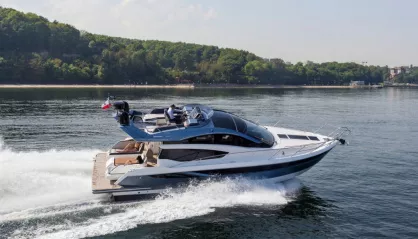 Galeon 430 Skydeck