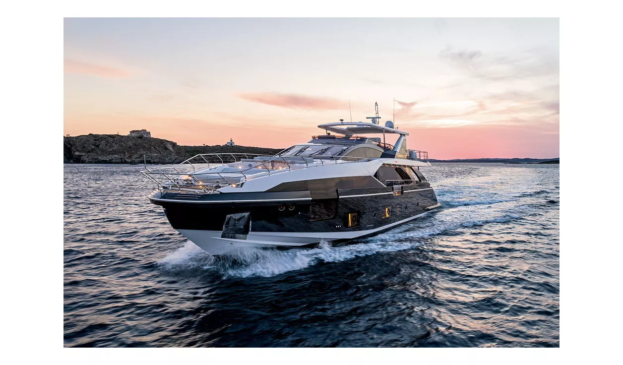 Моторная яхта Azimut Grande 27 METRI - фото 1