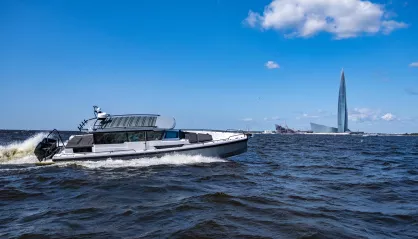 Axopar 37 Cabin