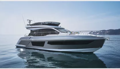 Azimut 53 Flybrigde