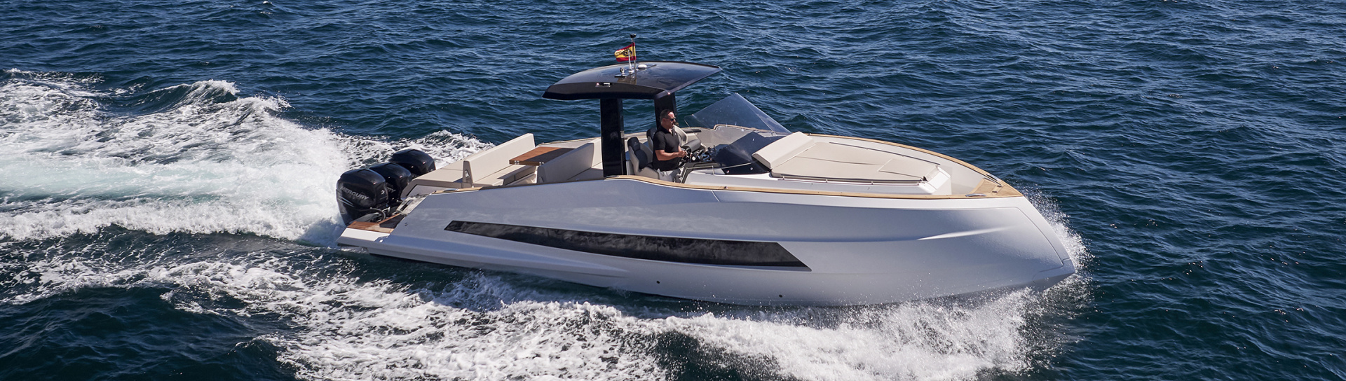 Катер Astondoa 377 Coupe Outboard - фото
