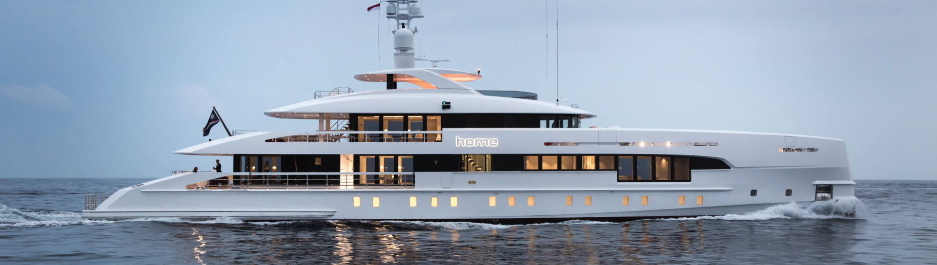 Моторная яхта Heesen Home (YN 17850) - фото