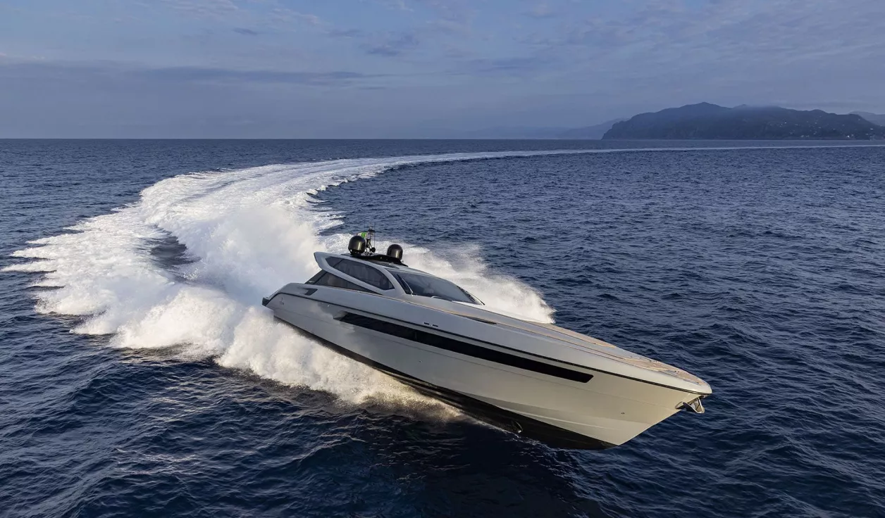 Моторная яхта OTAM 70 HT - фото 1