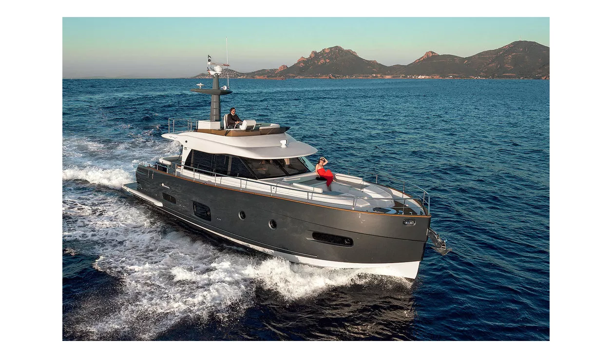 Моторная яхта Azimut Magellano 53 - фото 2