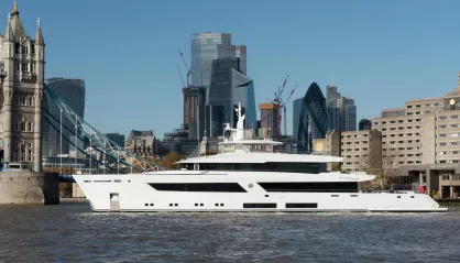 Lurssen Moon Sand