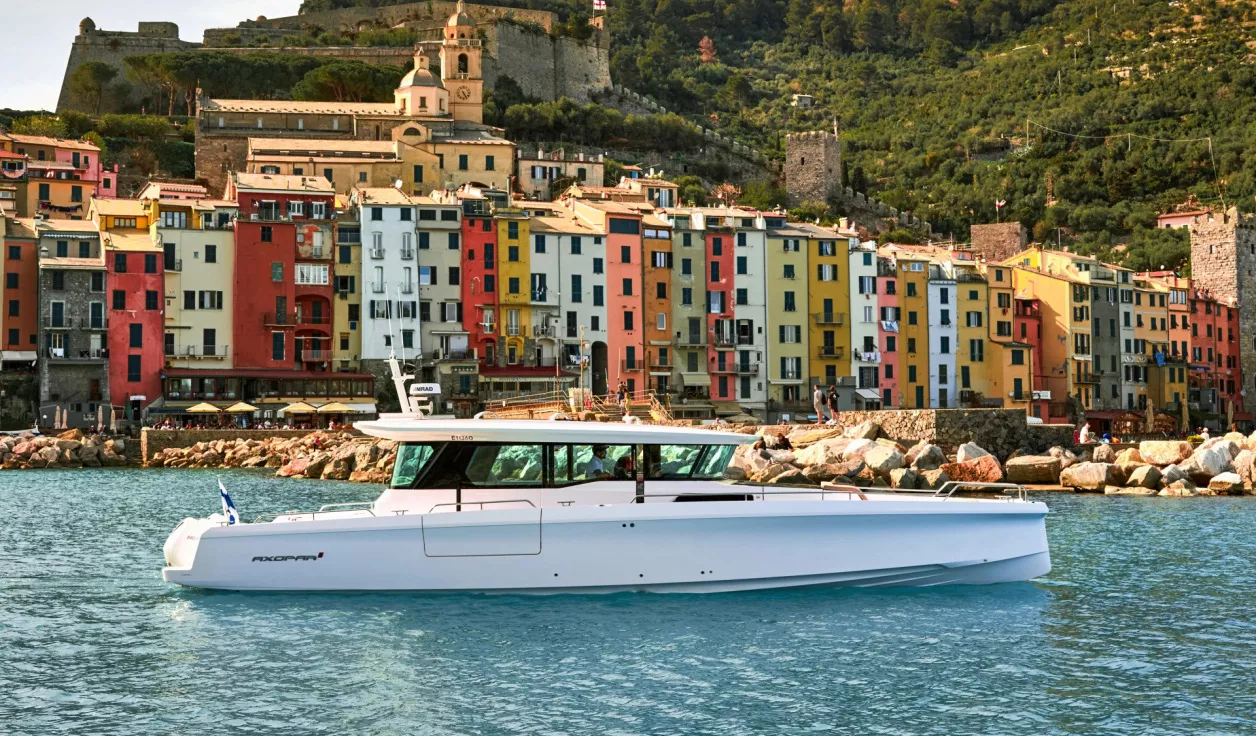 Катер Axopar 45 XC Cross Cabin - фото 1