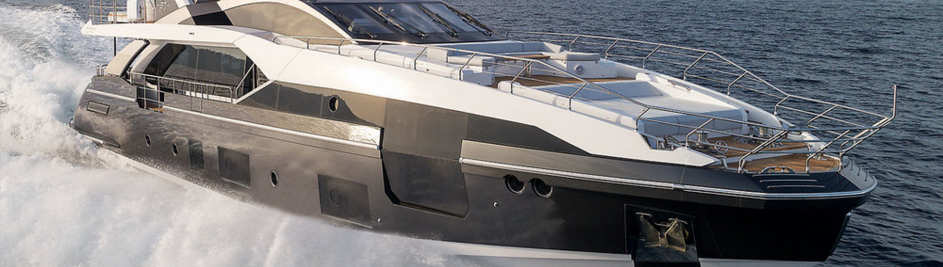 Моторная яхта Azimut Grande 27 METRI - фото