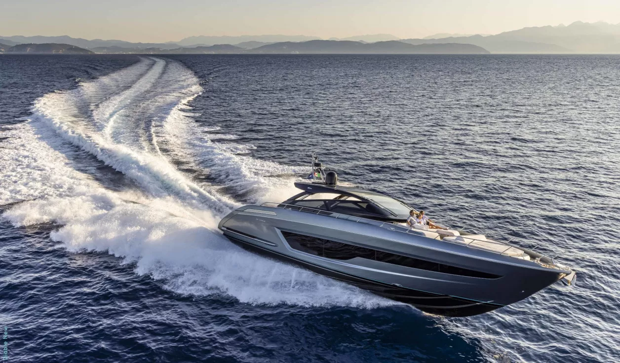 Моторная яхта Riva 68’ Diable - фото 2