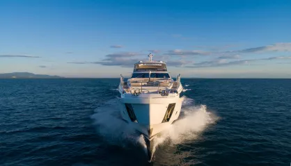 Azimut Grande 32 METRI