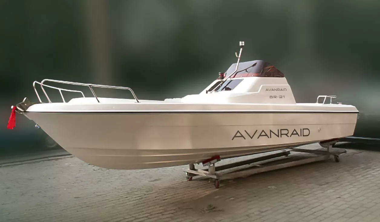 Катер AVANRAID BR21  - фото 1