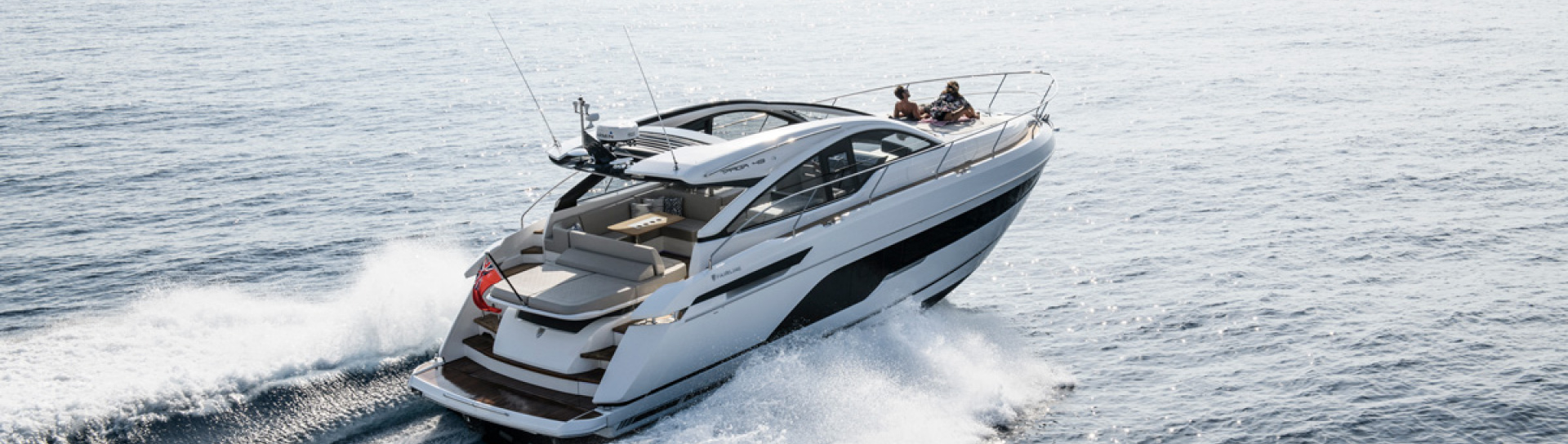 Моторная яхта Fairline Targa 45 Open - фото