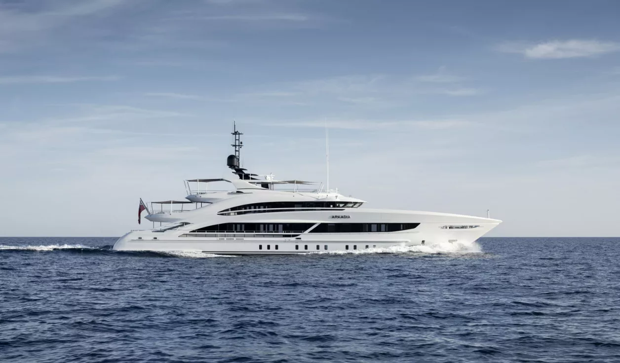 Моторная яхта Heesen 50M Steel Displacement - фото 2