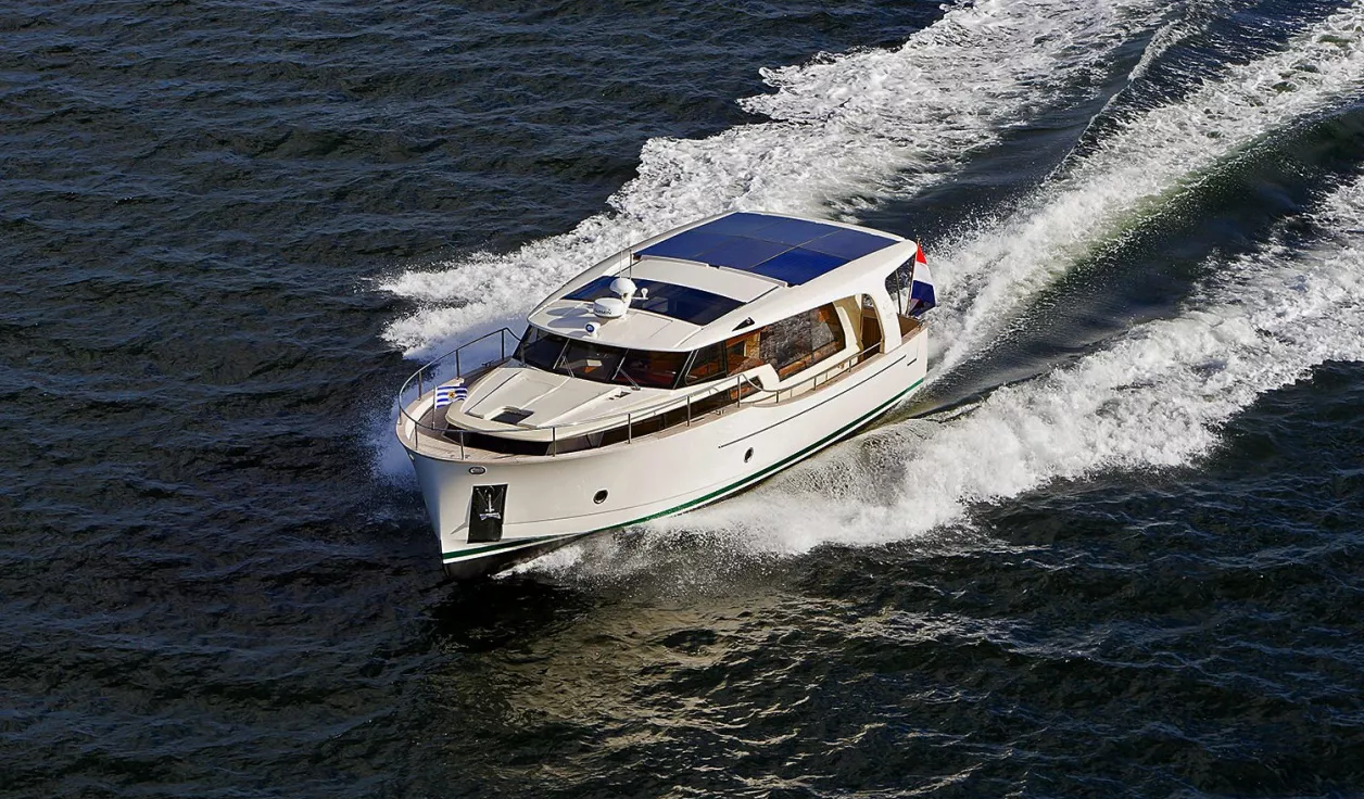 Катер Greenline 40 Hybrid - фото 2