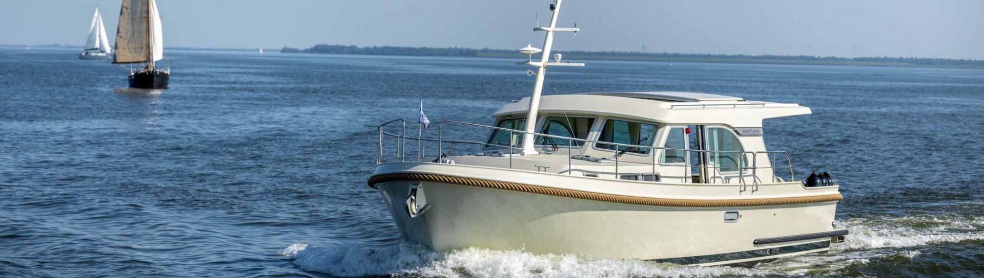 Моторная яхта Linssen Grand Sturdy 40.0 Sedan - фото
