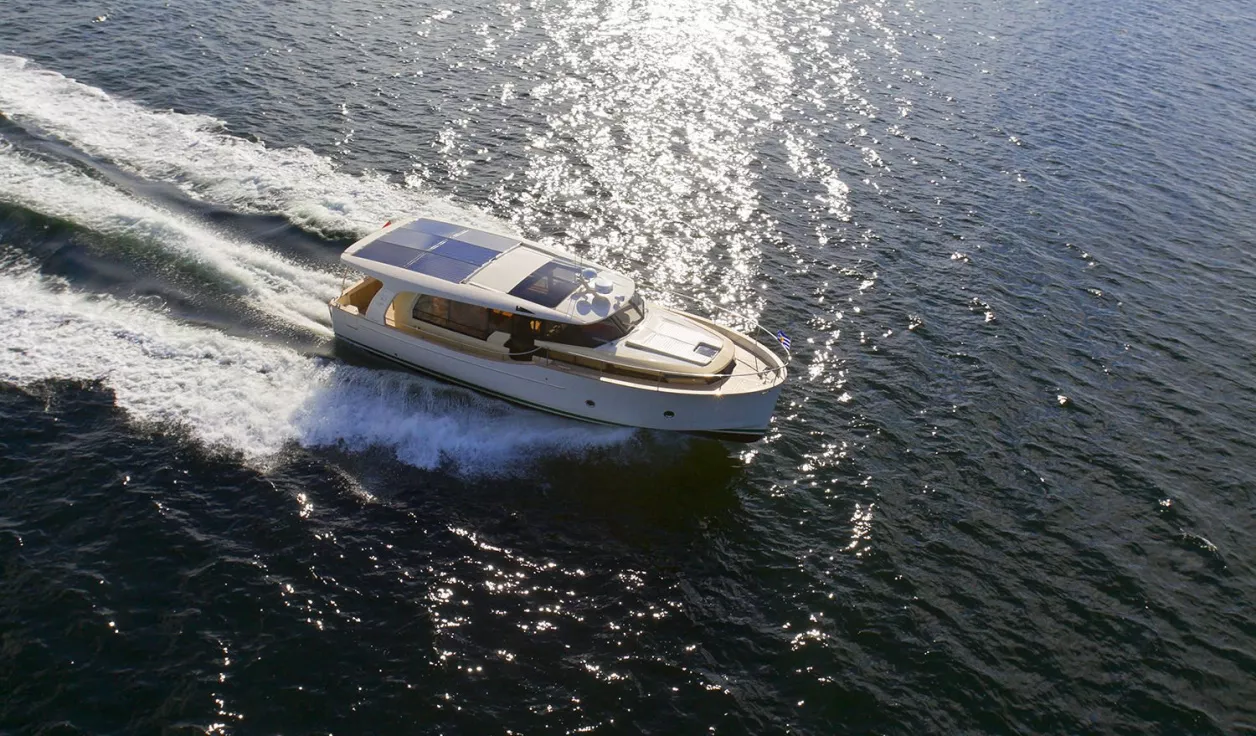 Катер Greenline 40 Hybrid - фото 1