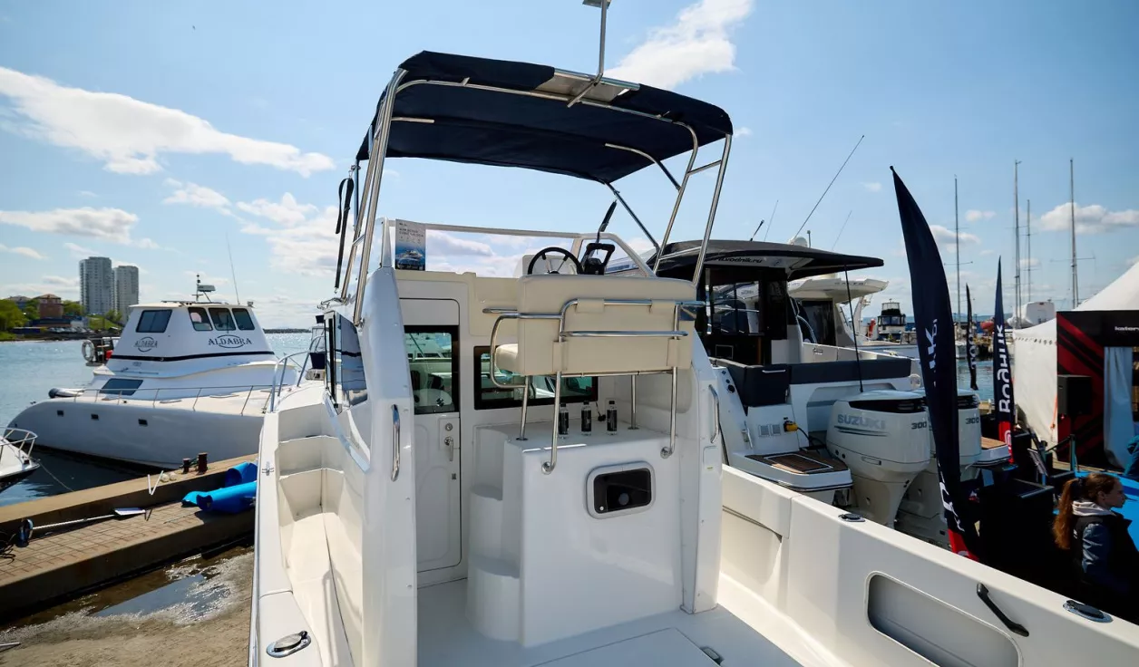Катер New Japan Marine NSB28  - фото 2