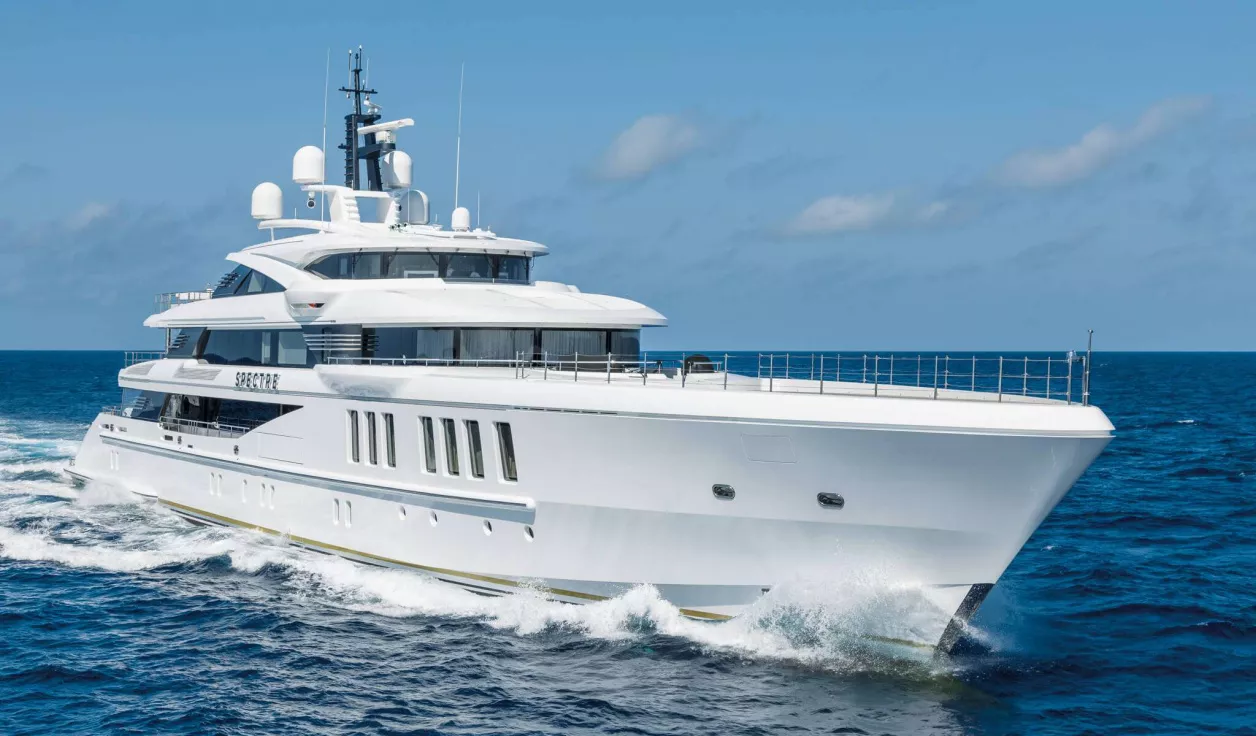 Моторная яхта Benetti FB269 M/Y Spectre  - фото 1