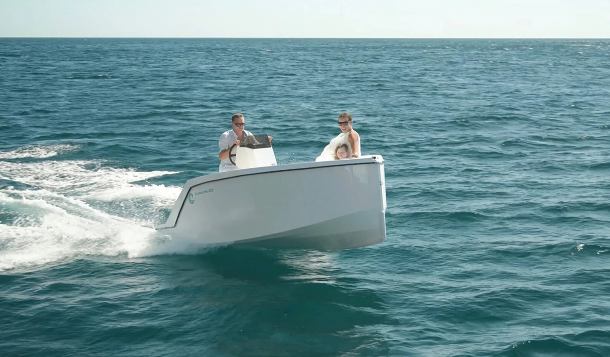 Катер Ecomarine 420 Light - фото 2