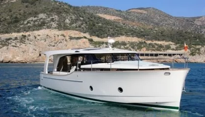 Greenline 40 Hybrid