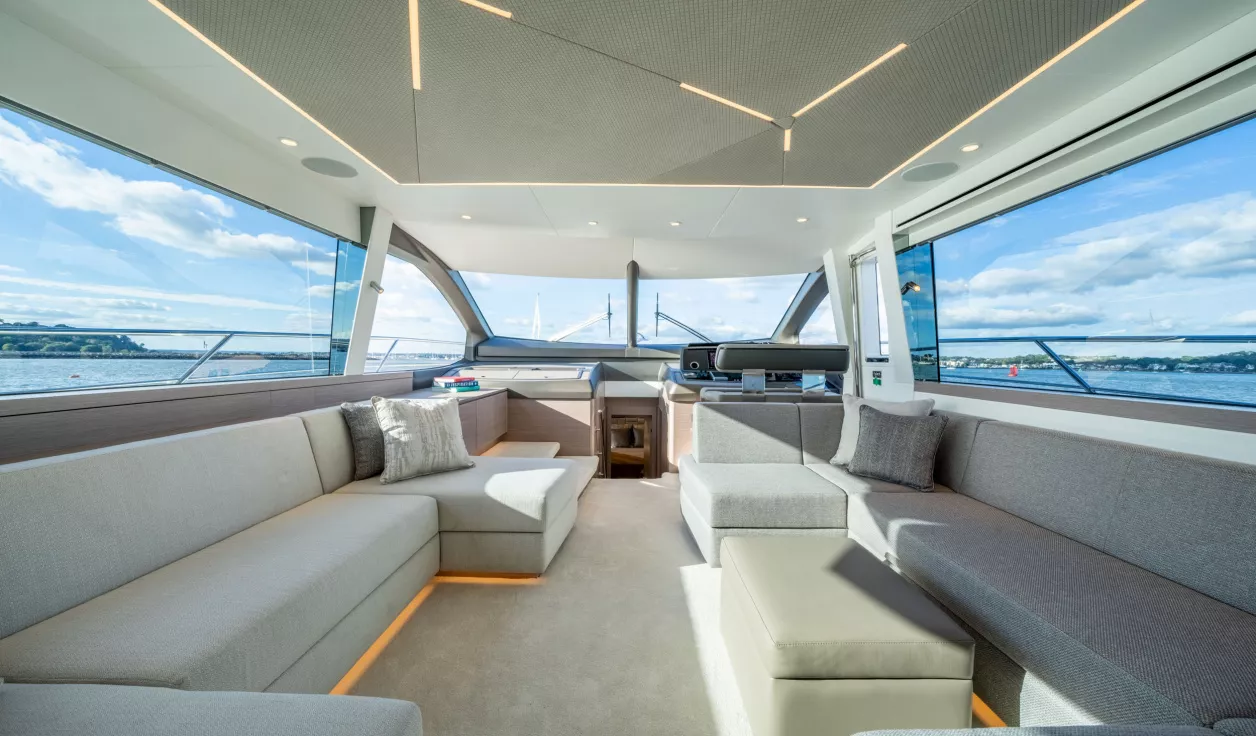 Моторная яхта Sunseeker Manhattan 68 - фото 2