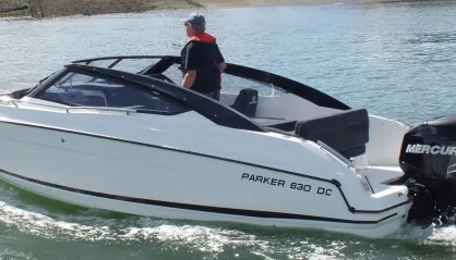 Parker 630 Day Cruiser