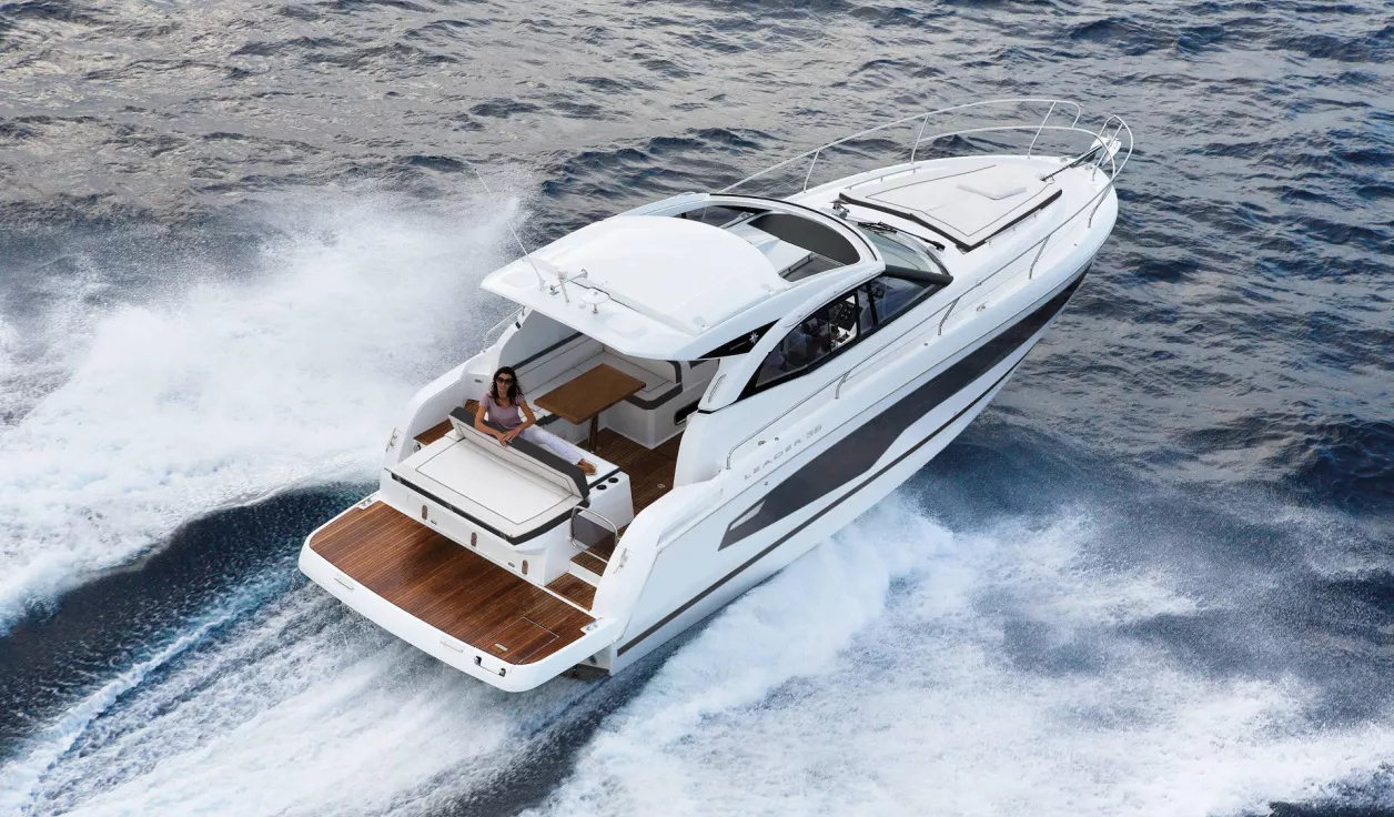 Моторная яхта Jeanneau Leader 36 - фото 2