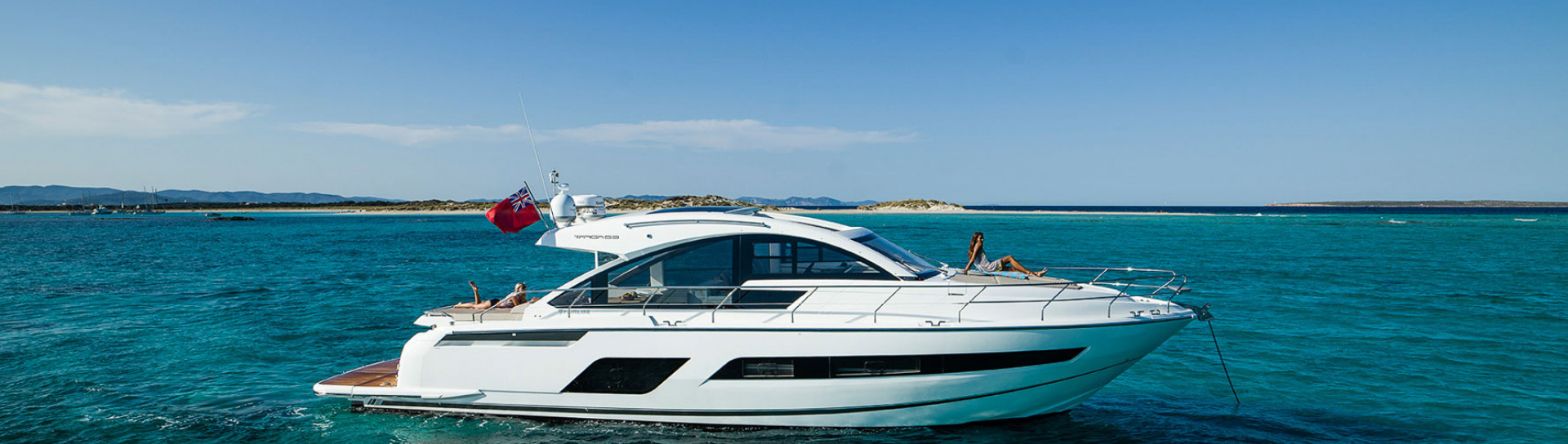 Моторная яхта Fairline Targa 53 Open - фото
