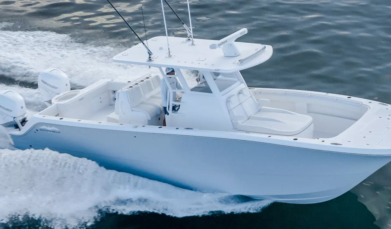 Катер Invincible 33′ Catamaran - фото 1
