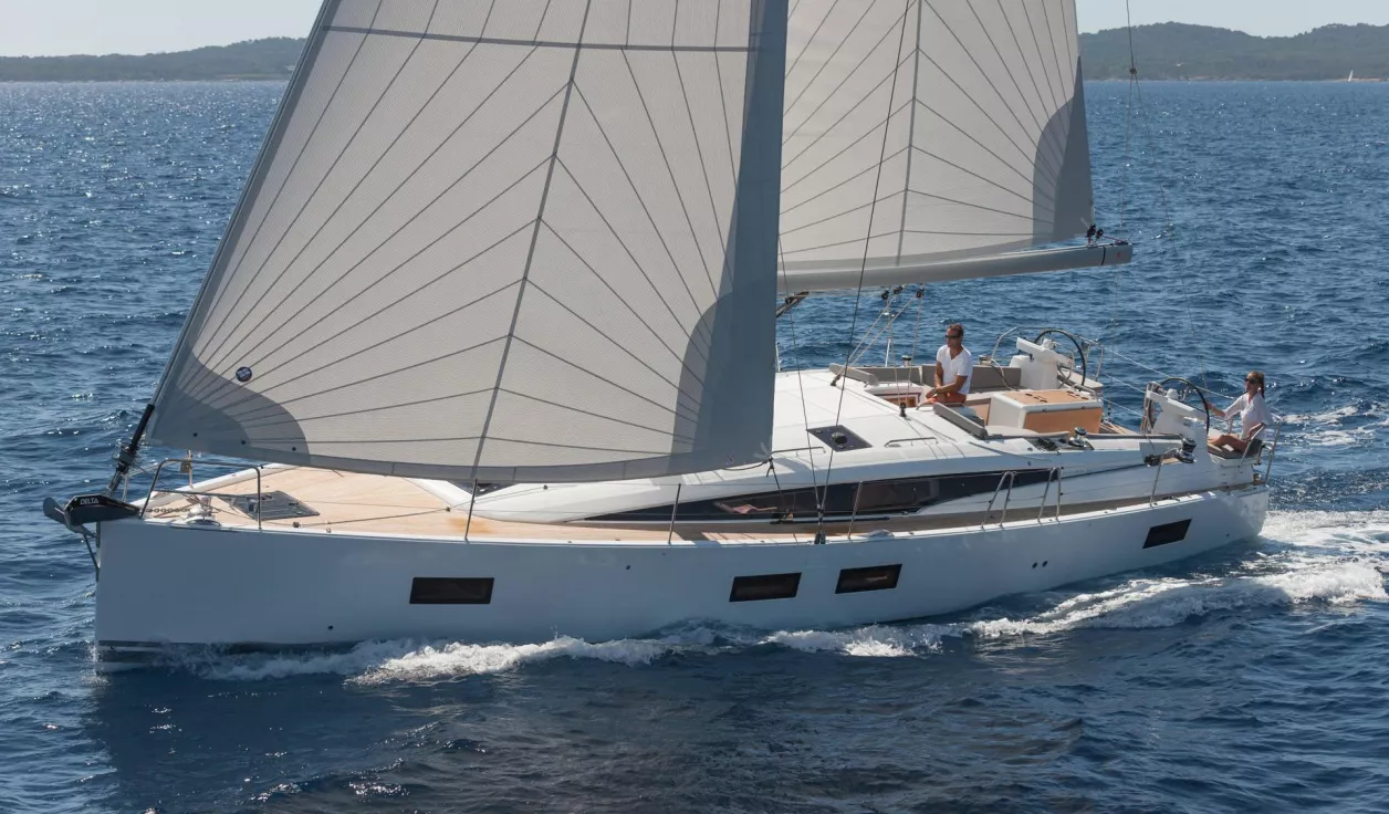 Парусная яхта Jeanneau 51 - фото 1