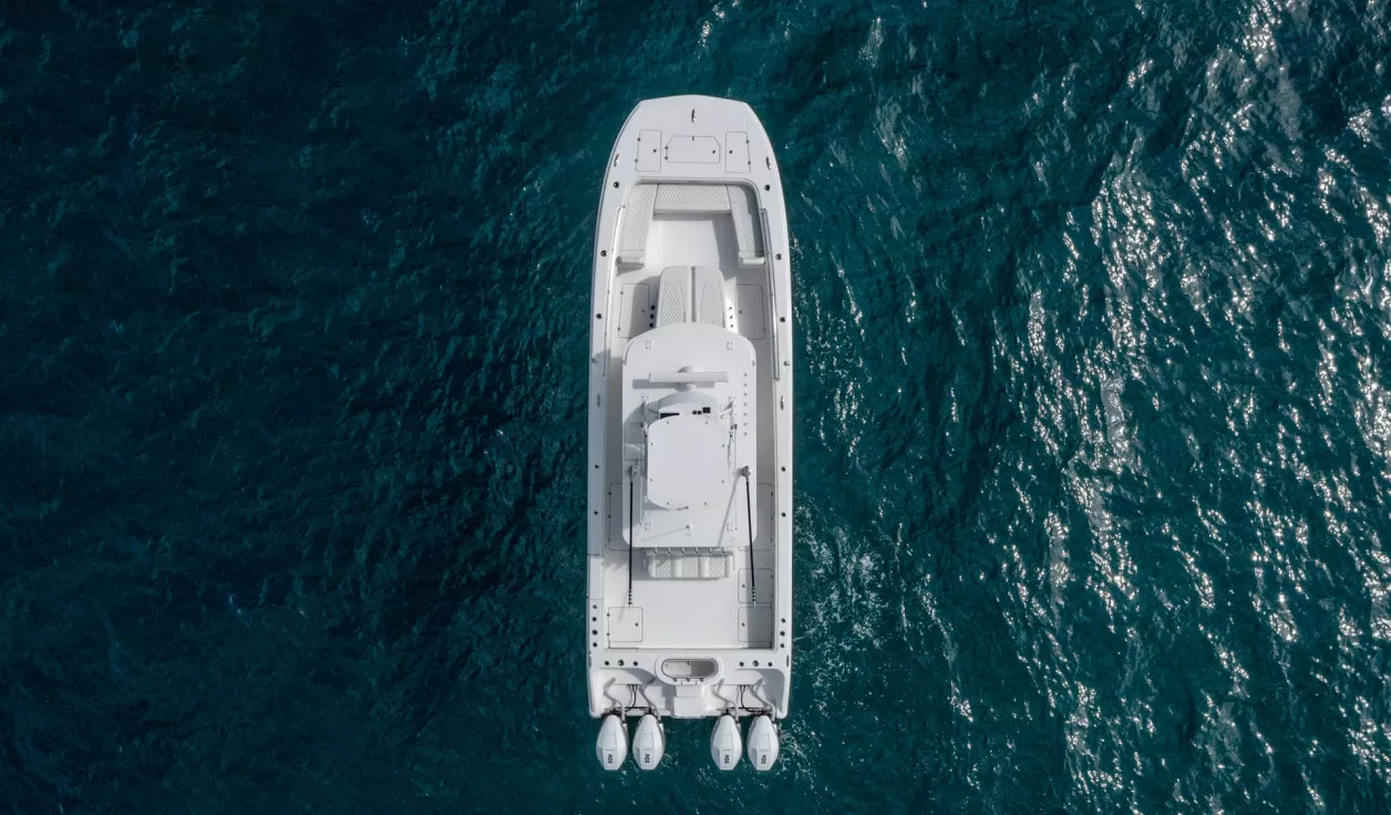 Катер Invincible 37′ Catamaran - фото 1