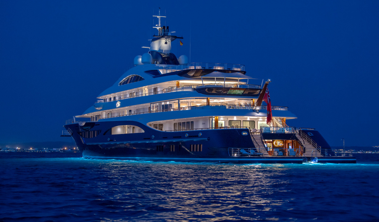 Моторная яхта Lurssen TIS - фото 2