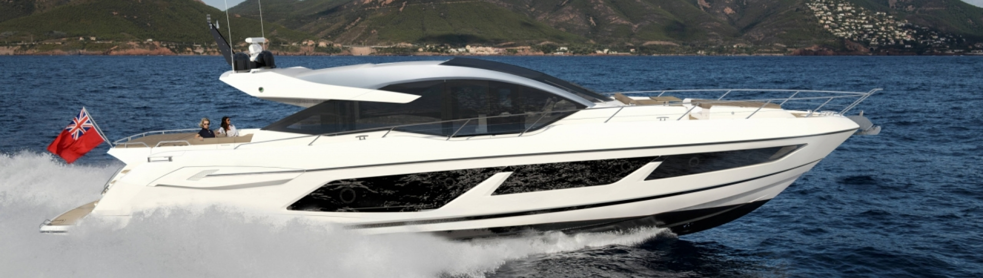 Моторная яхта Sunseeker Predator 74 - фото
