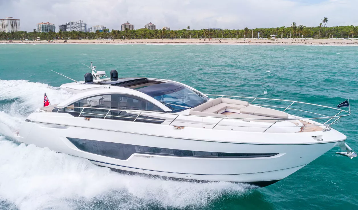 Моторная яхта Fairline Targa 65 GTO - фото 1