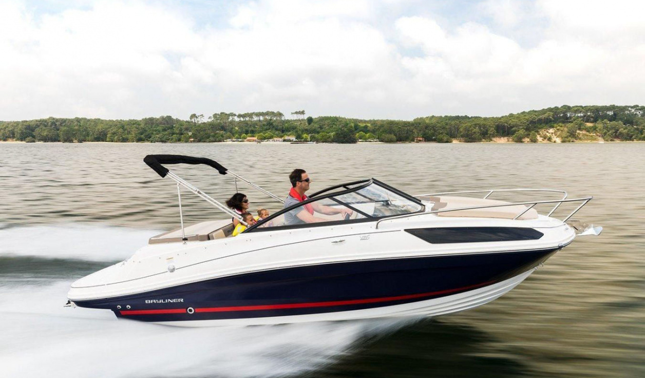 Катер Bayliner VR5 Cuddy - фото 2