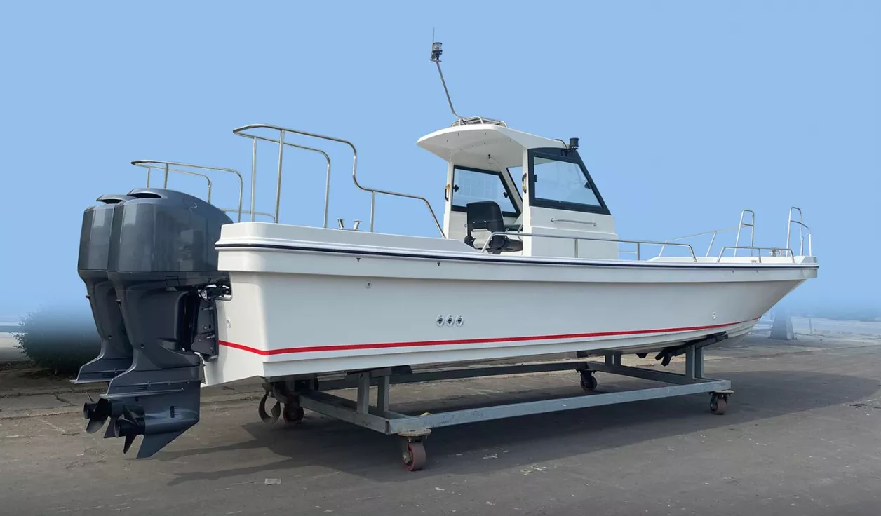 Катер AVANRAID CF-320  - фото 2