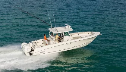 Boston Whaler 350 OUTRAGE