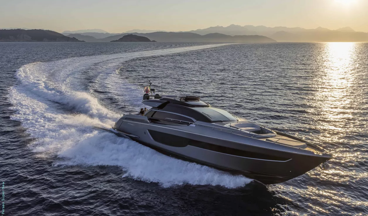 Моторная яхта Riva 76' Perseo Super - фото 1