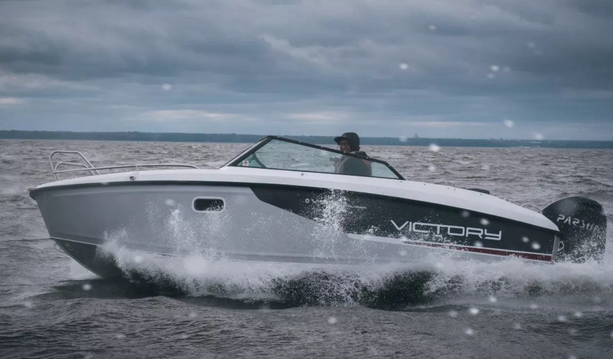 Victory 570 Cruiser