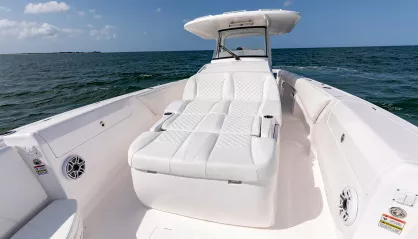 Intrepid 407 Nomad SE