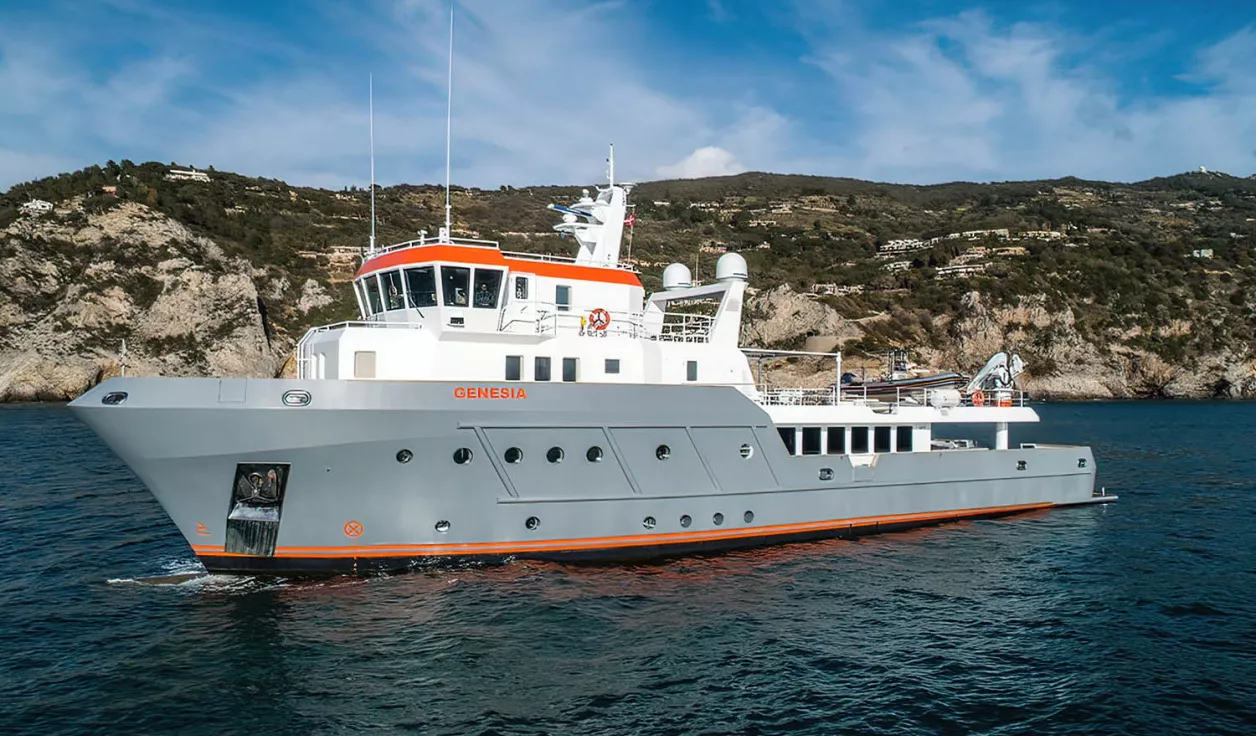 Моторная яхта Ocean King Explorer 130 - фото 1
