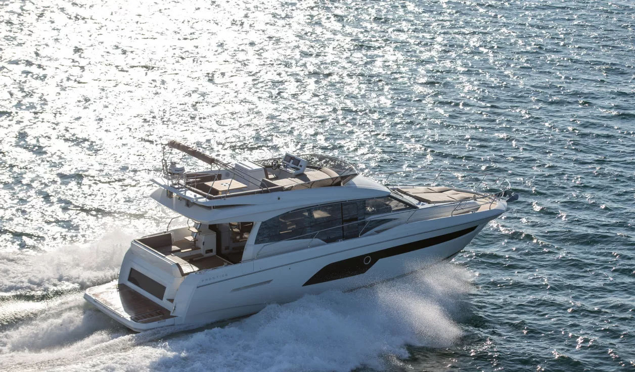 Моторная яхта Prestige 520 - фото 1