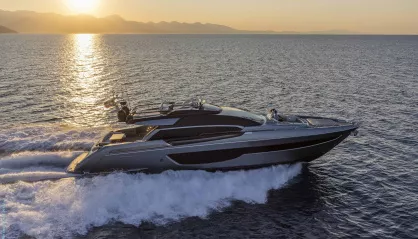 Riva 76' Perseo Super